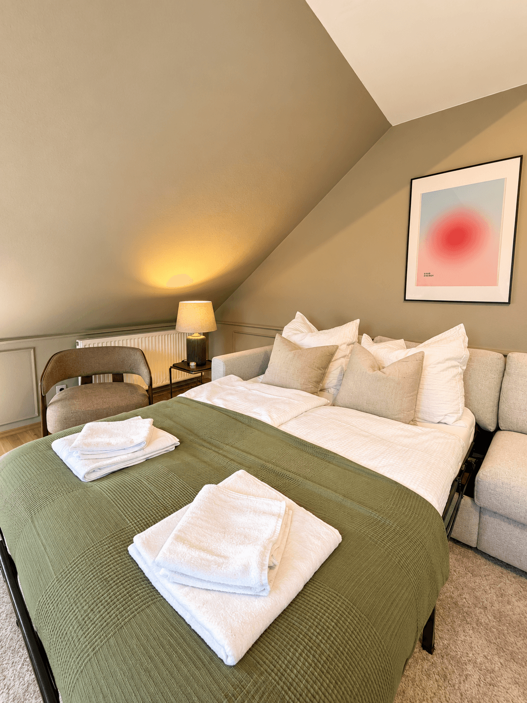 Schlafzimmer 4 view 1